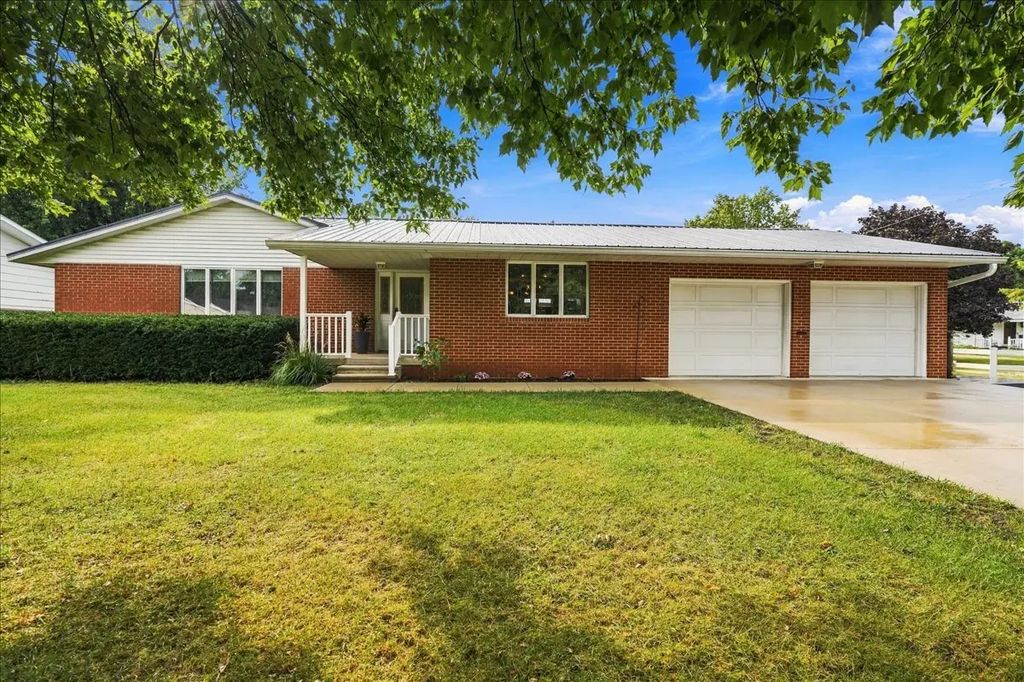 518 Sunrise Drive, Chenoa