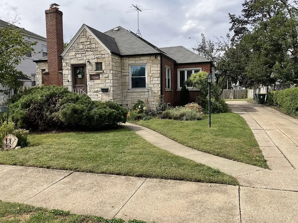 18326 Walter Street, Lansing