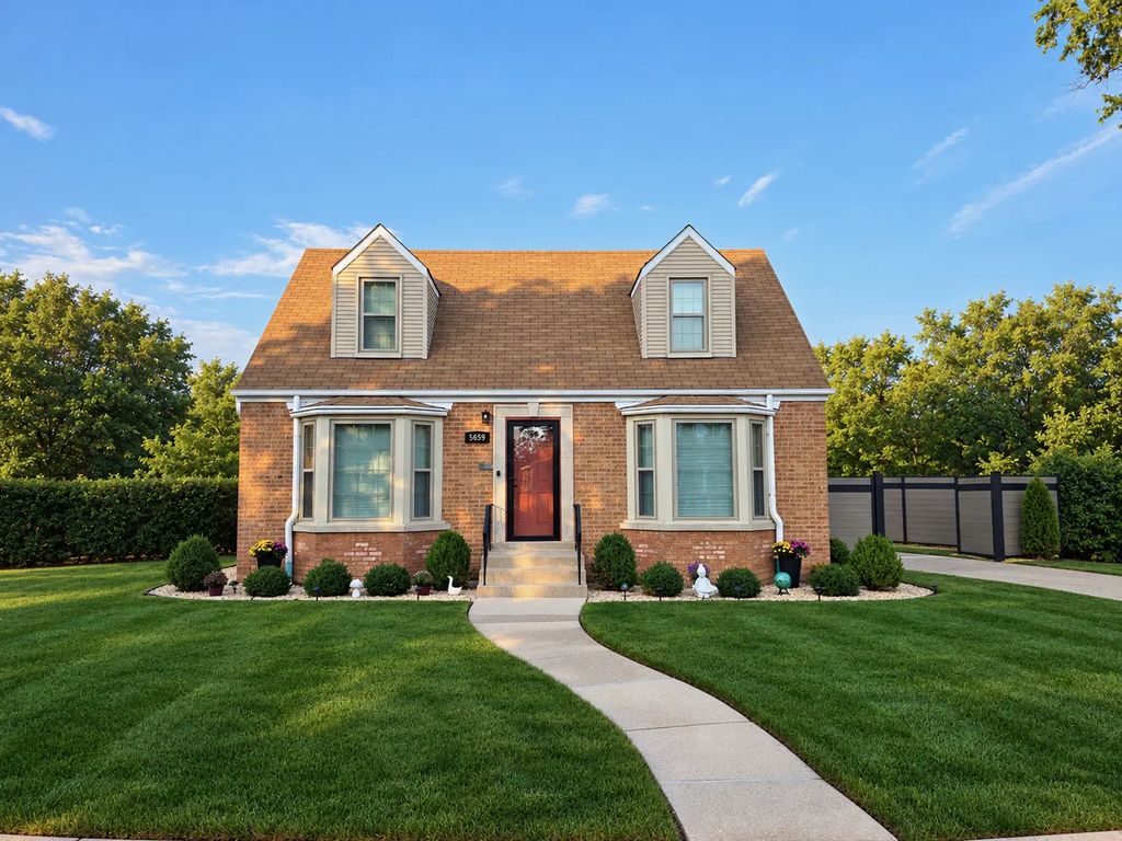 5659 N Olcott Avenue, Chicago