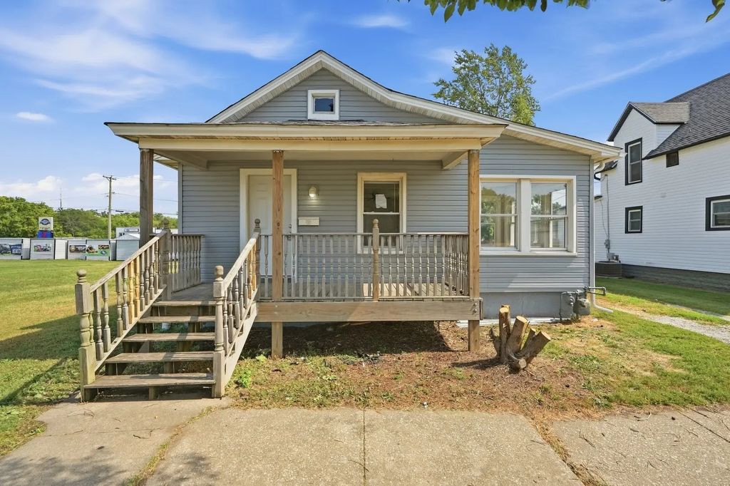 1266 N Schuyler Avenue, Kankakee