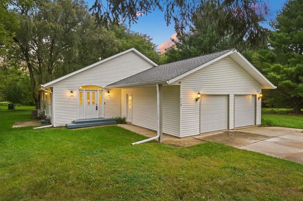 112 Liverpool Drive, Poplar Grove