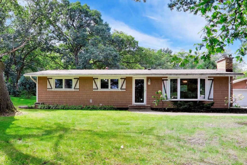 26980 N Fairfield Road, Wauconda