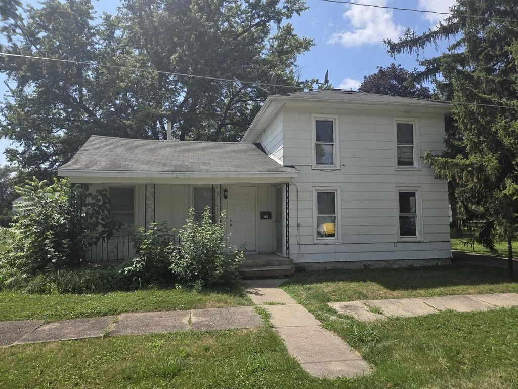 201 Marengo Road, Harvard