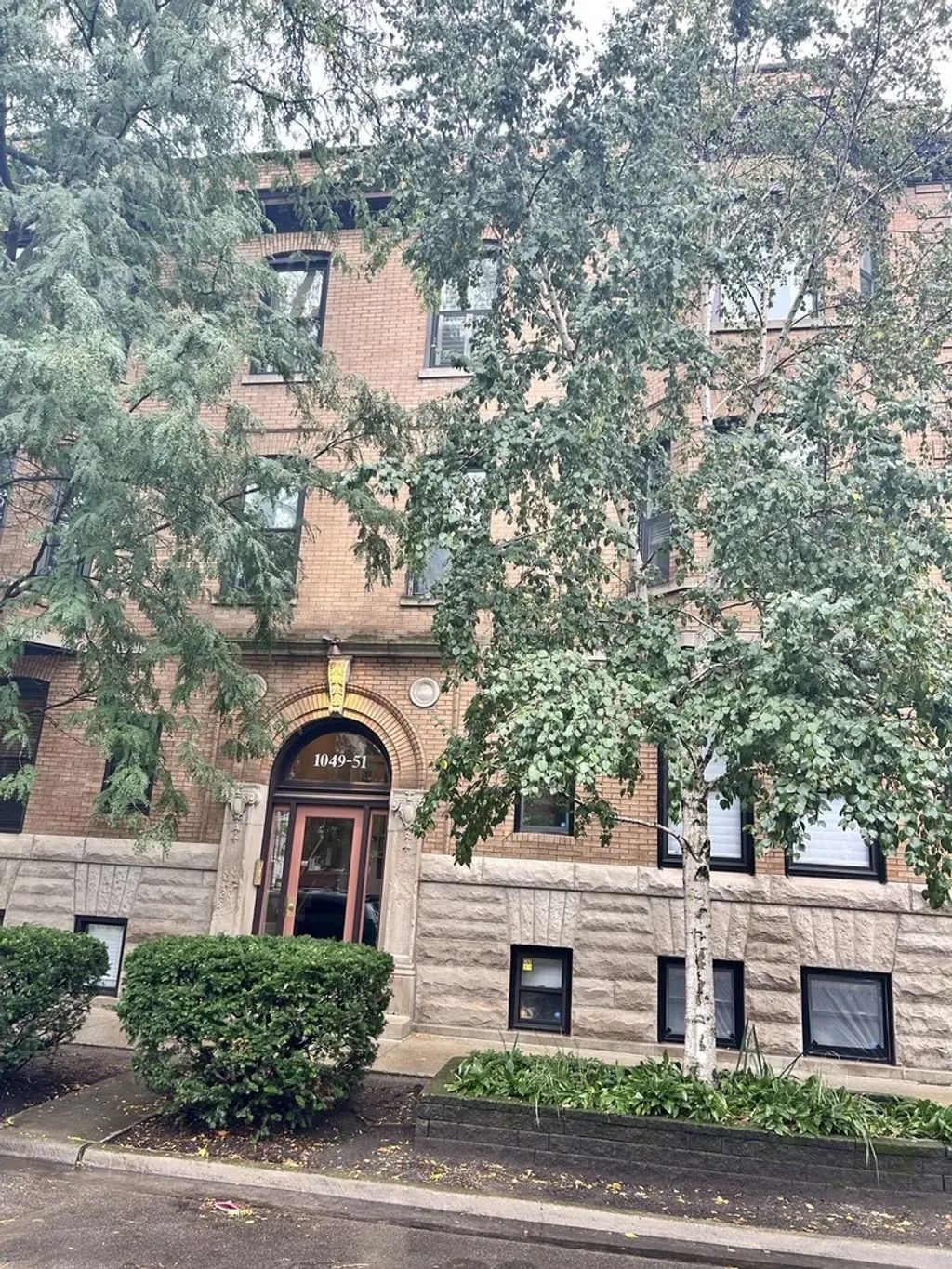 1049 W Montana Street 1, Chicago