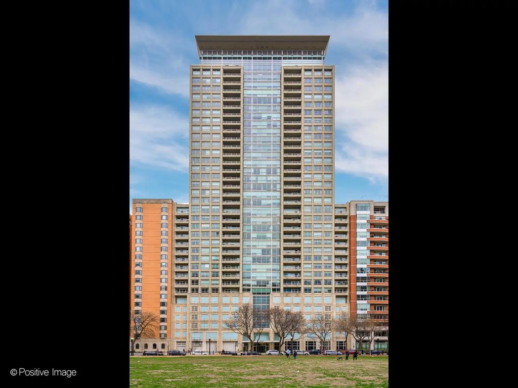 250 E Pearson Street 1903, Chicago