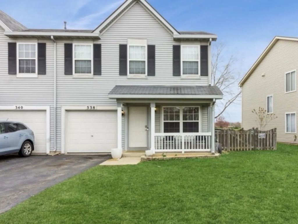 338 Richmond Drive, Romeoville