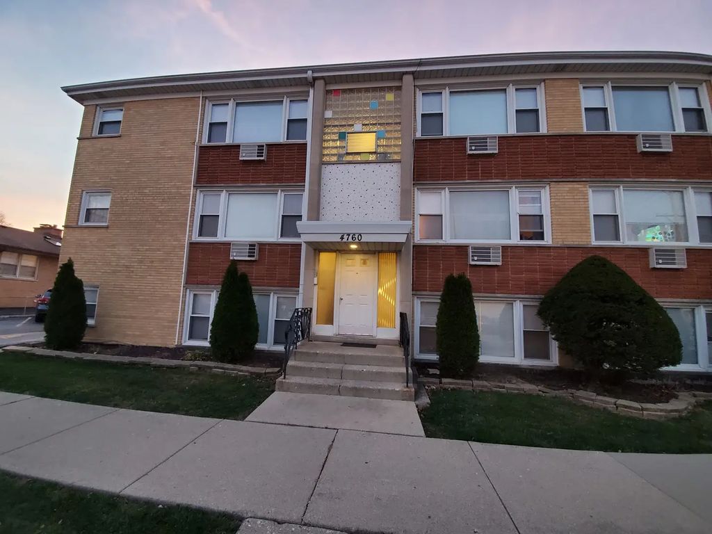 4770 N New England Avenue 1d, Harwood Heights