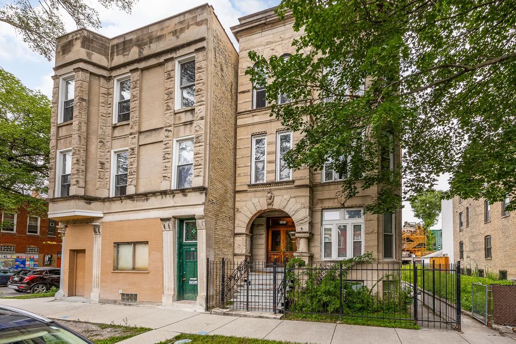 1357 N Maplewood Avenue, Chicago