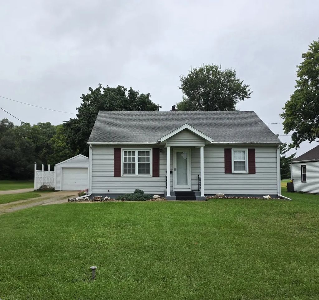 214 Elm Street, Prophetstown