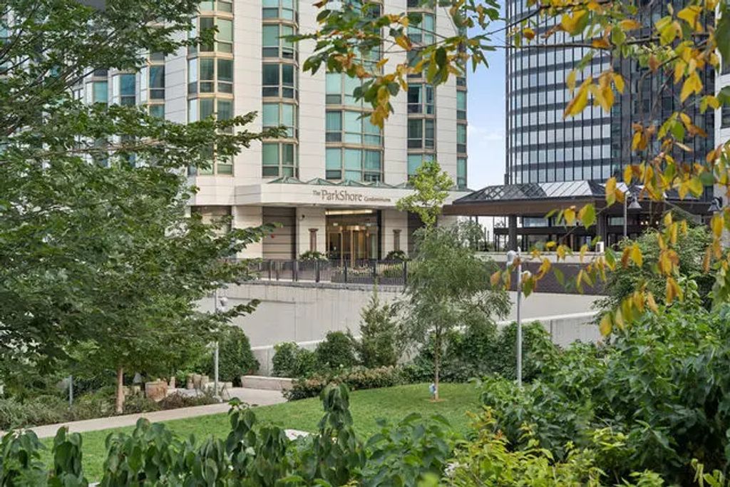 195 N Harbor Drive 2408, Chicago