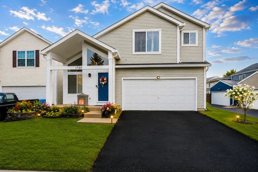 1739 Hickory Park Lane, Aurora