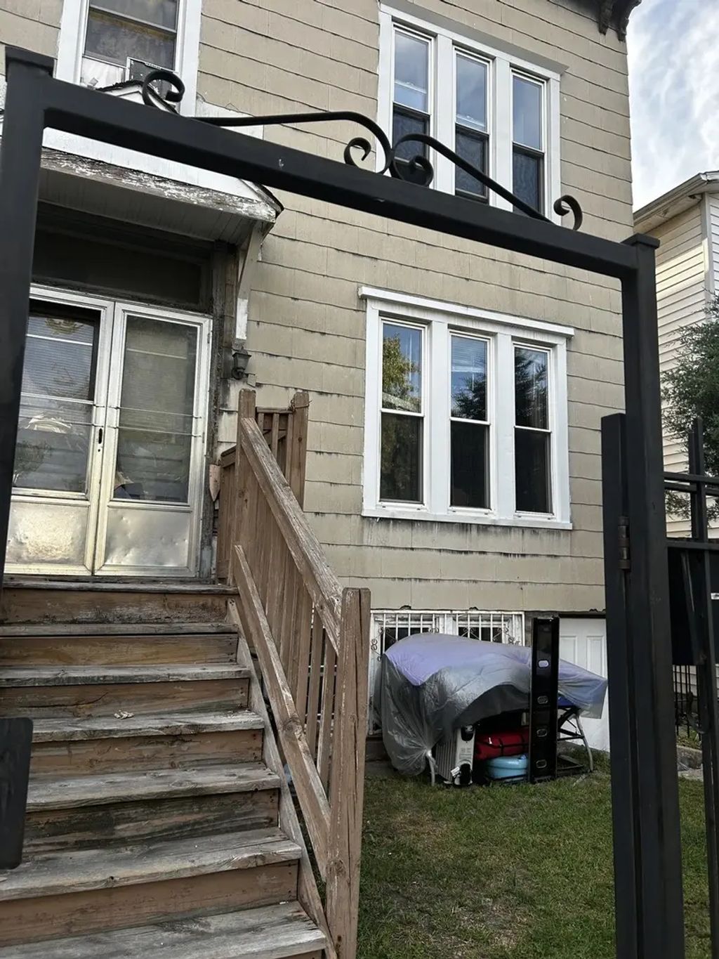 2622 S Ridgeway Avenue, Chicago
