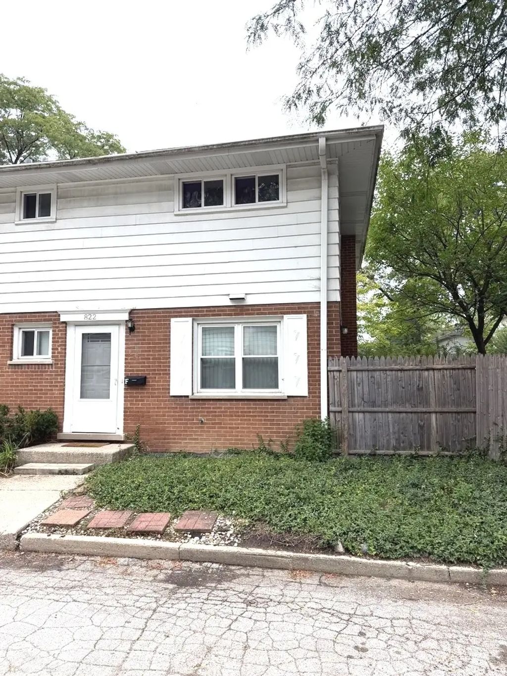 822 Skokie Boulevard F, Wilmette