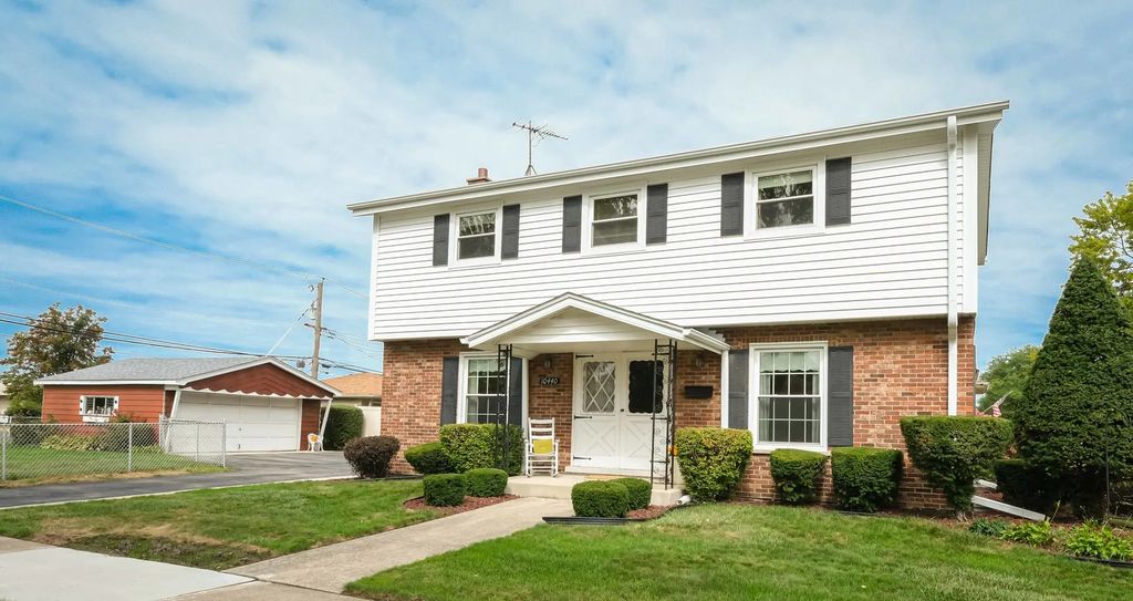 10440 Laramie Avenue, Oak Lawn
