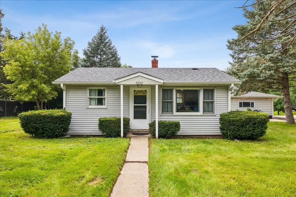 4809 E Wonder Lake Road, Wonder Lake
