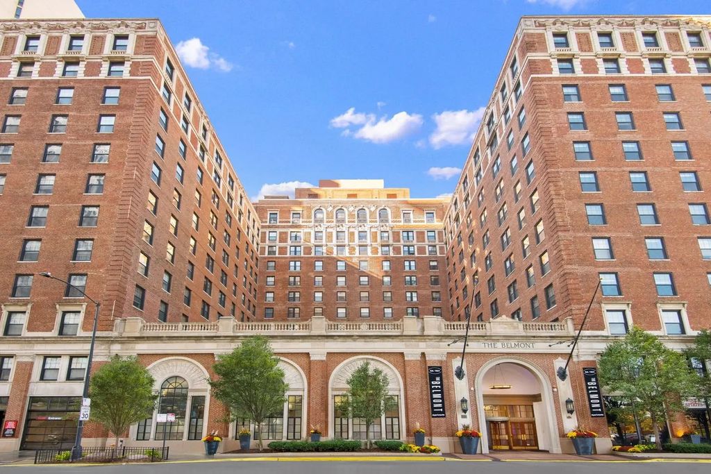 3170 N Sheridan Road 625, Chicago