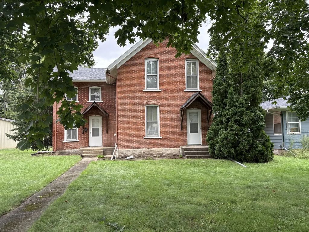 810 E 4th Street, Sterling