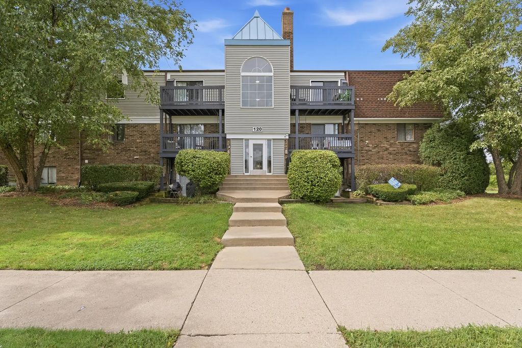 120 S La Londe Avenue 1g, Addison