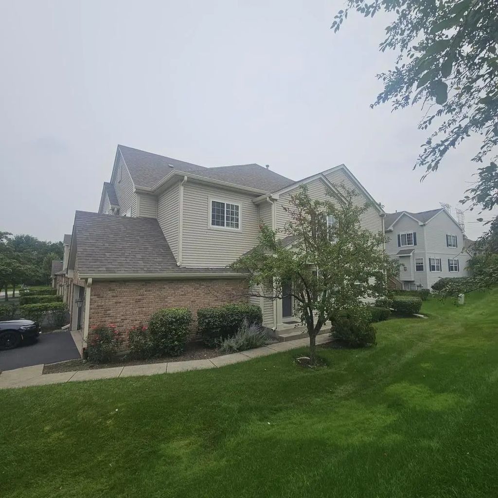 6085 Delaney Drive, Hoffman Estates