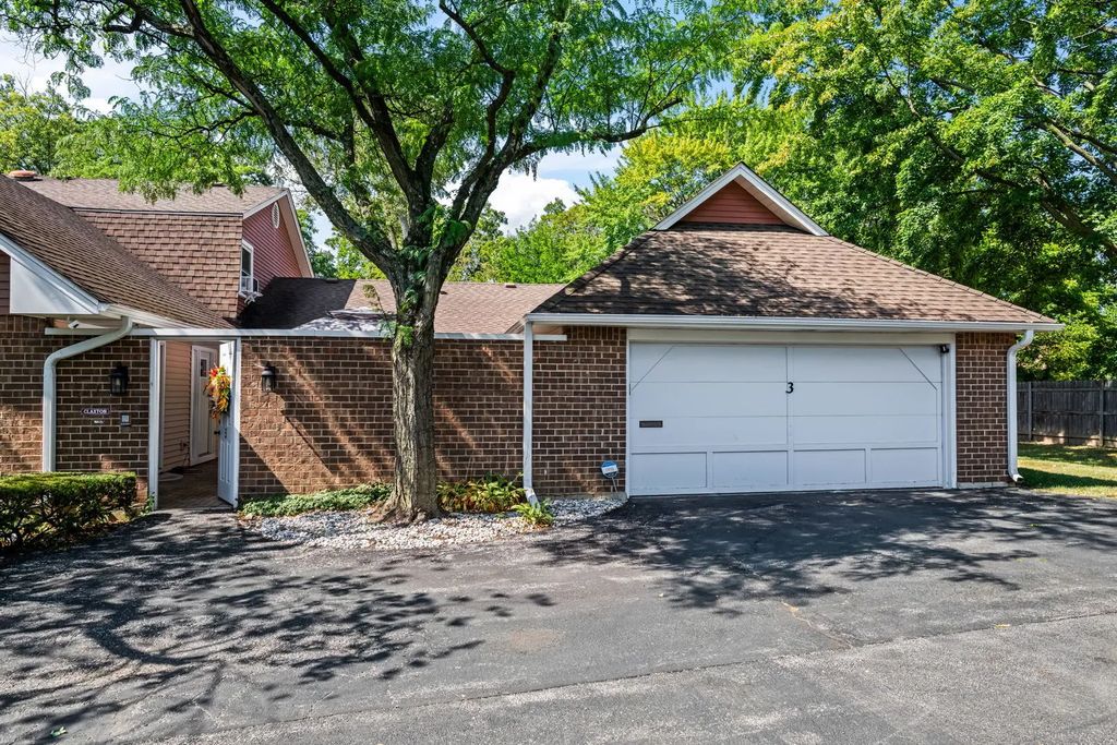 3 Chelsea On Auburn, Rolling Meadows