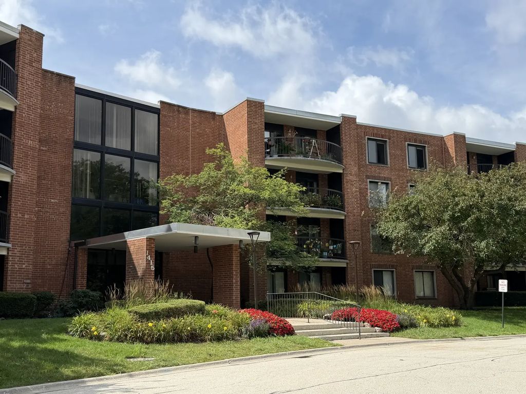 1415 E Central Road 318c, Arlington Heights