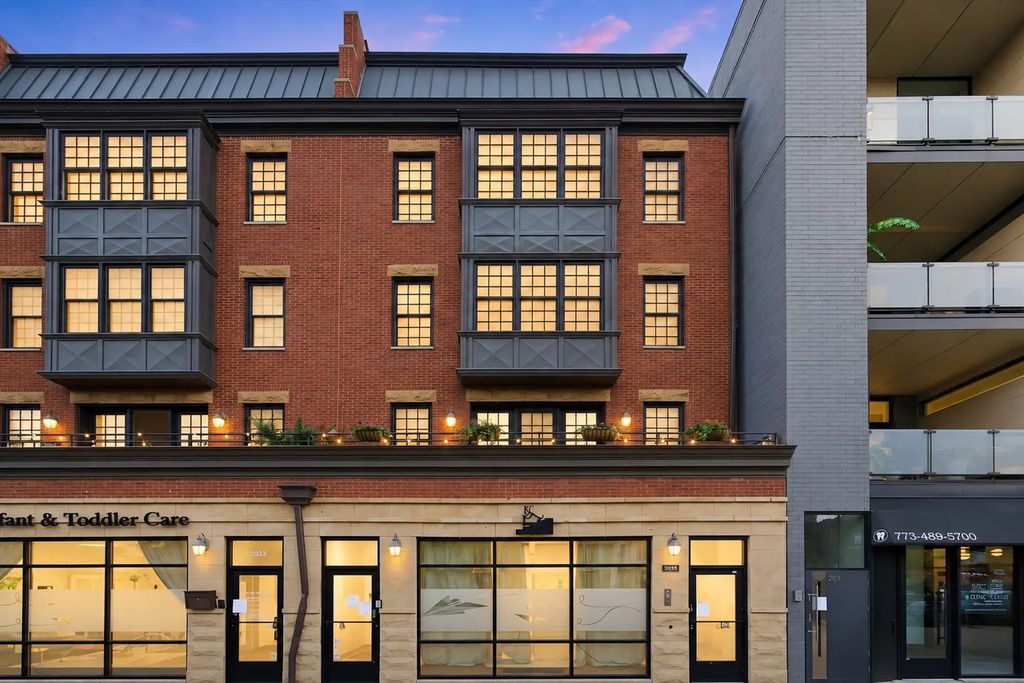 2035 W Division Street 3, Chicago