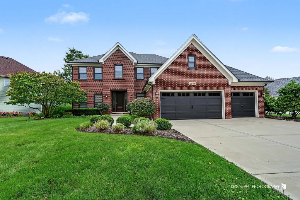 2508 Stonehenge Drive, Aurora