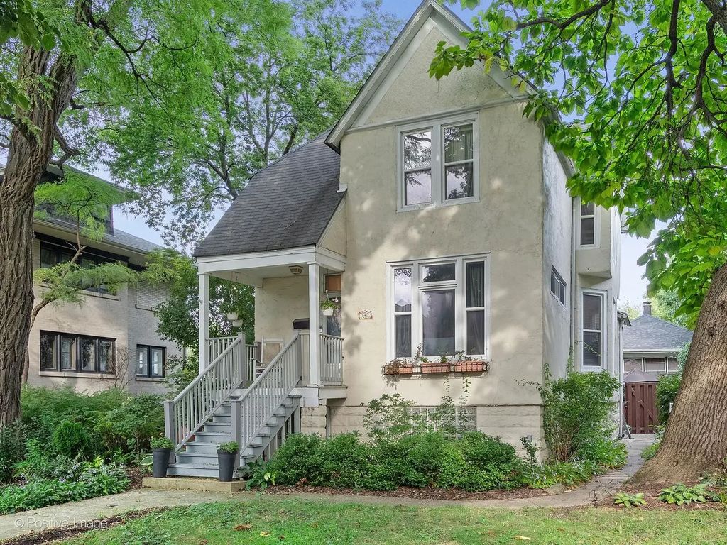540 N Harvey Avenue, Oak Park
