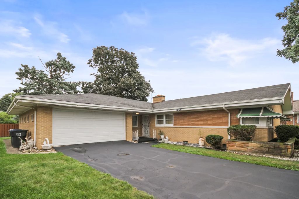 16255 Greenwood Avenue, South Holland