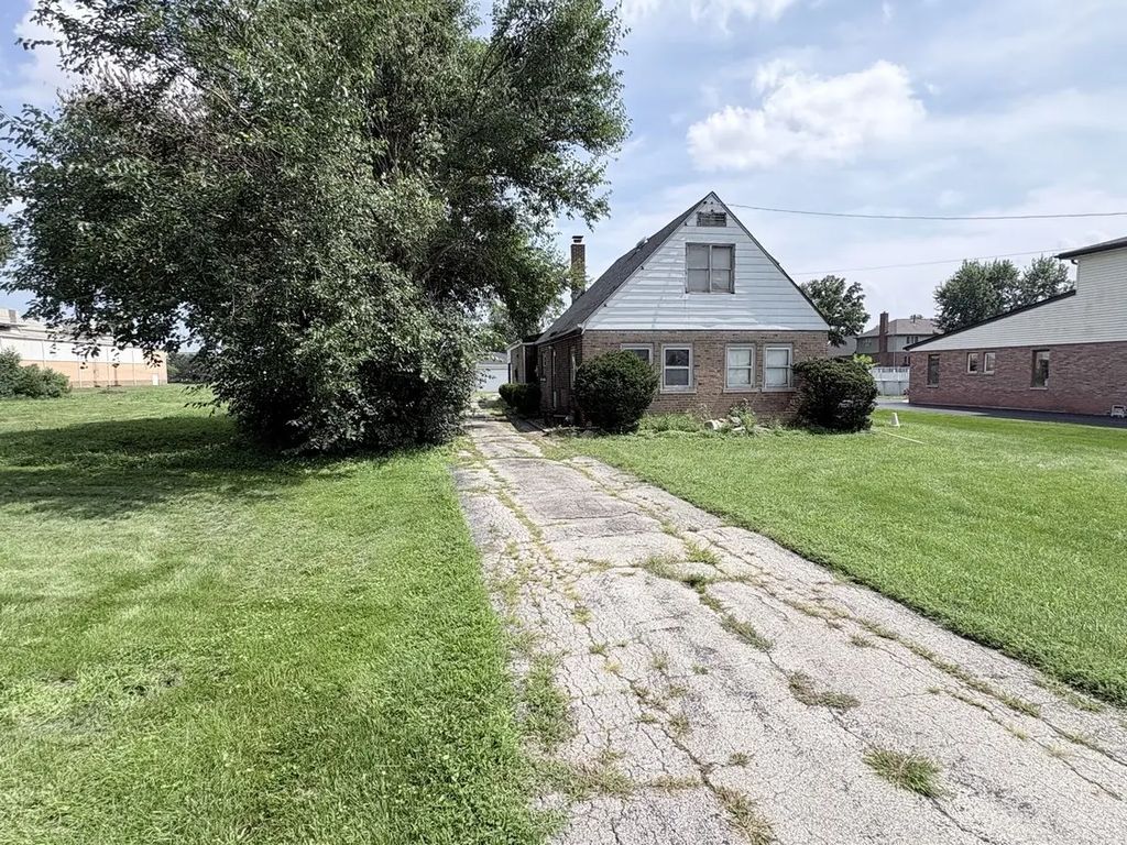 13539 Long Avenue, Crestwood