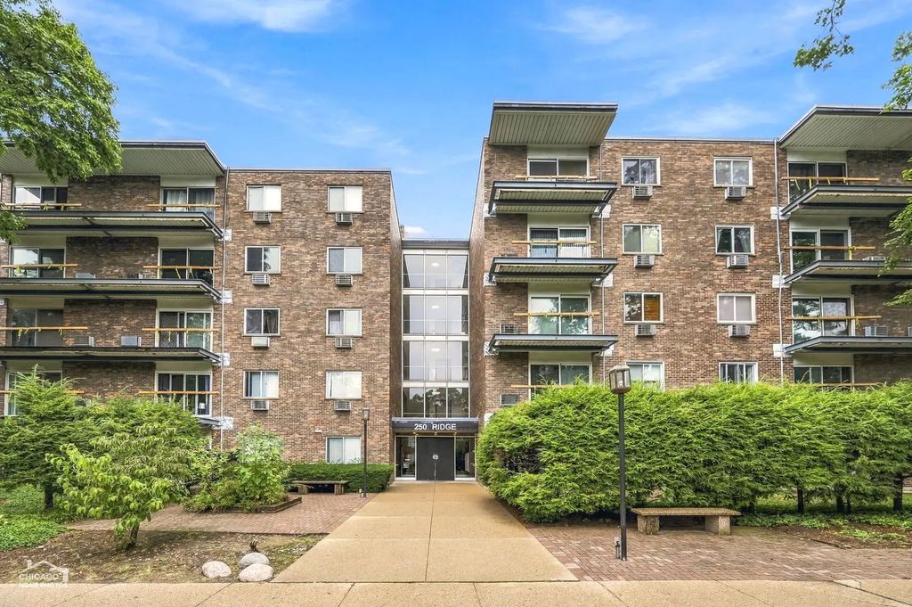 250 Ridge Avenue 4h, Evanston