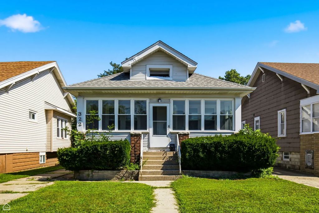322 153rd Street, Calumet City
