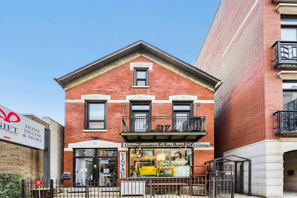 1357 W Fullerton Avenue B, Chicago