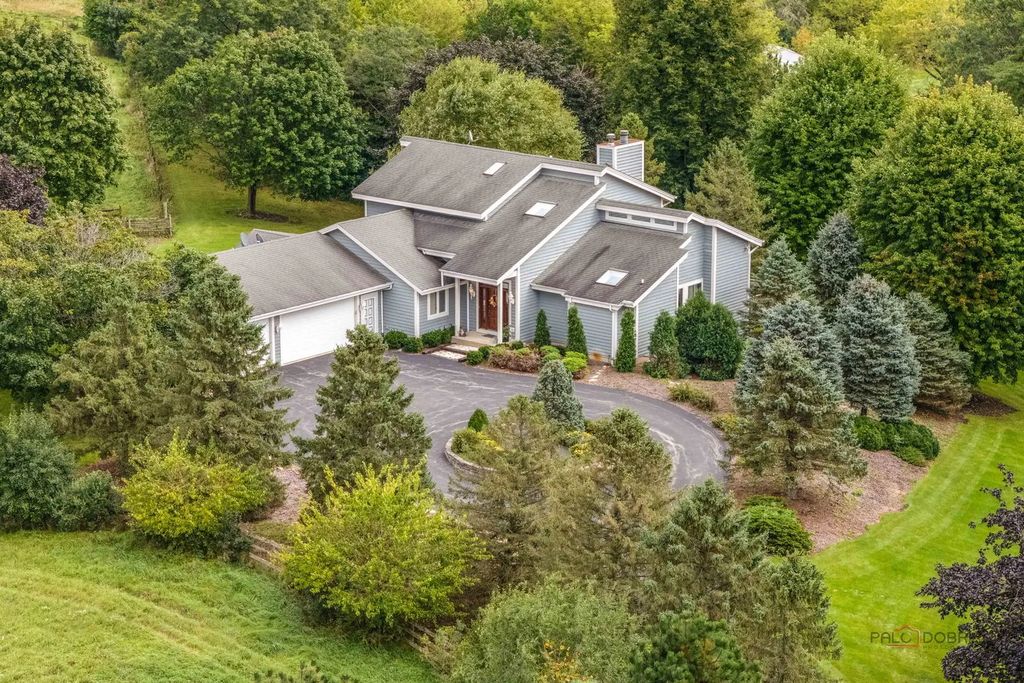 29325 N Callahan Road, Wauconda