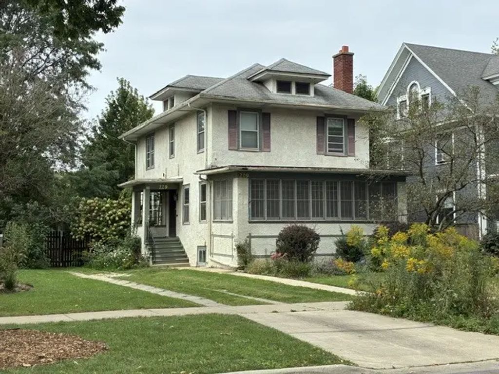 229 S East Avenue, Oak Park