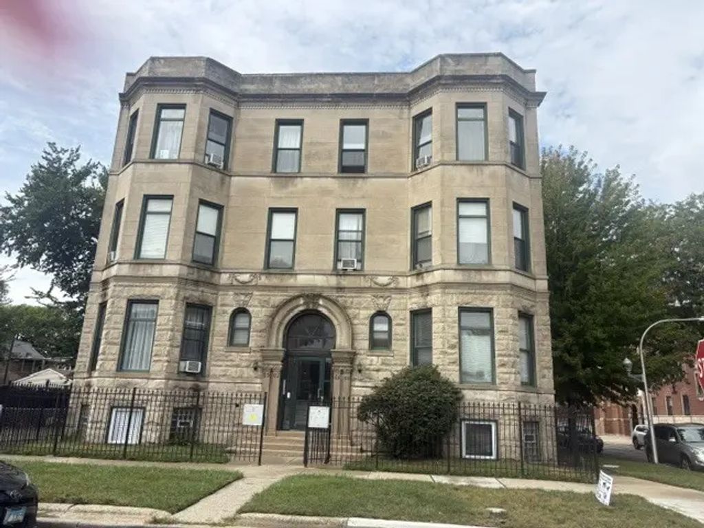 6500 S Drexel Avenue, Chicago