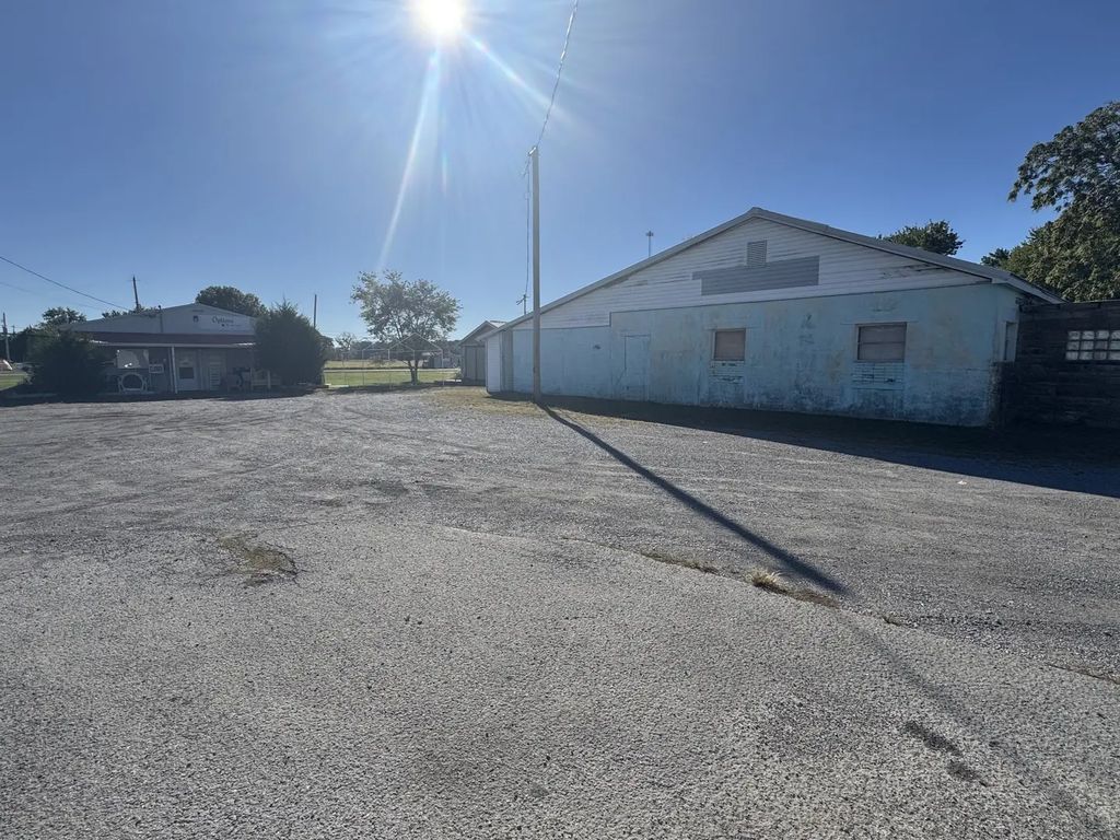 1248 N Oak Street, Duquoin