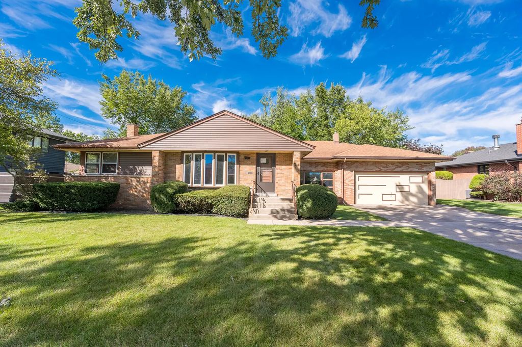 4510 N Oak Street, Norridge