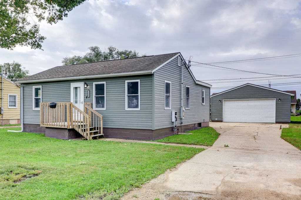 1111 W 21st Street, Rock Falls
