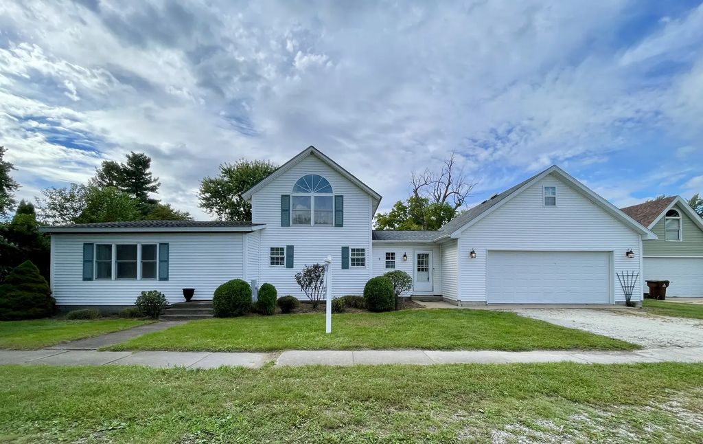 567 S Chestnut Street, Chebanse