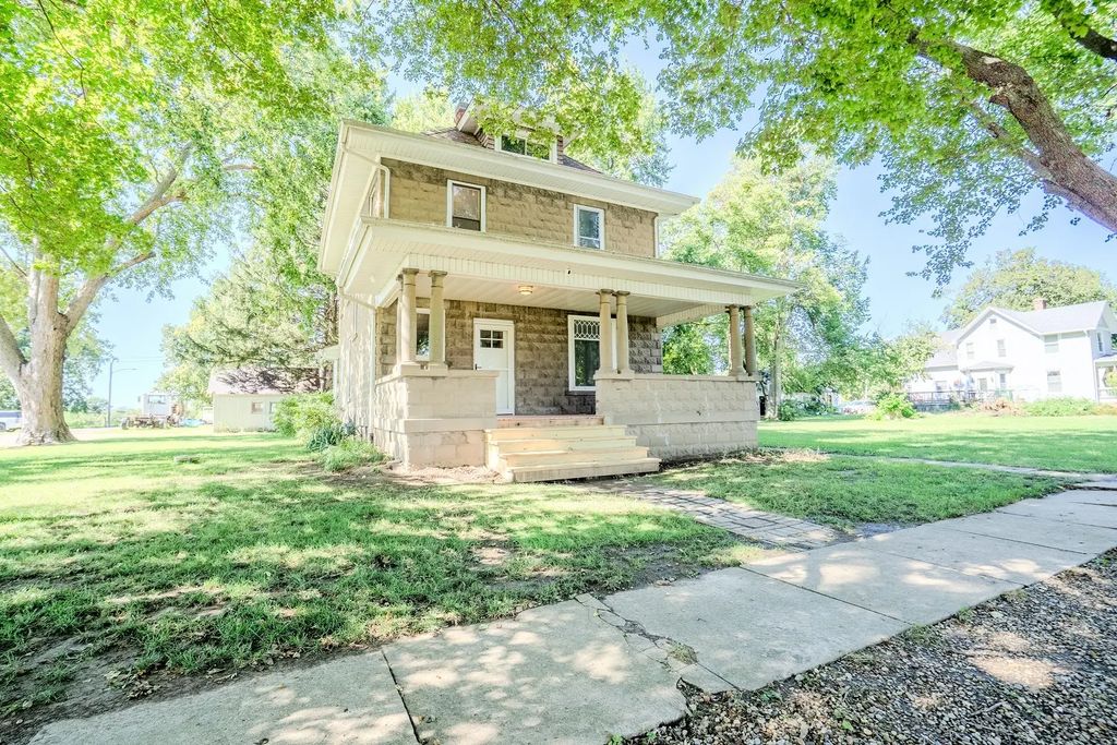 507 S Griffin Street, Armington