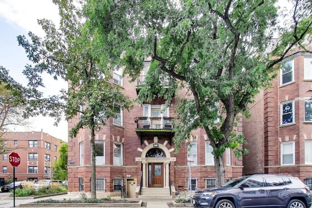 5201 S Blackstone Avenue 1w, Chicago