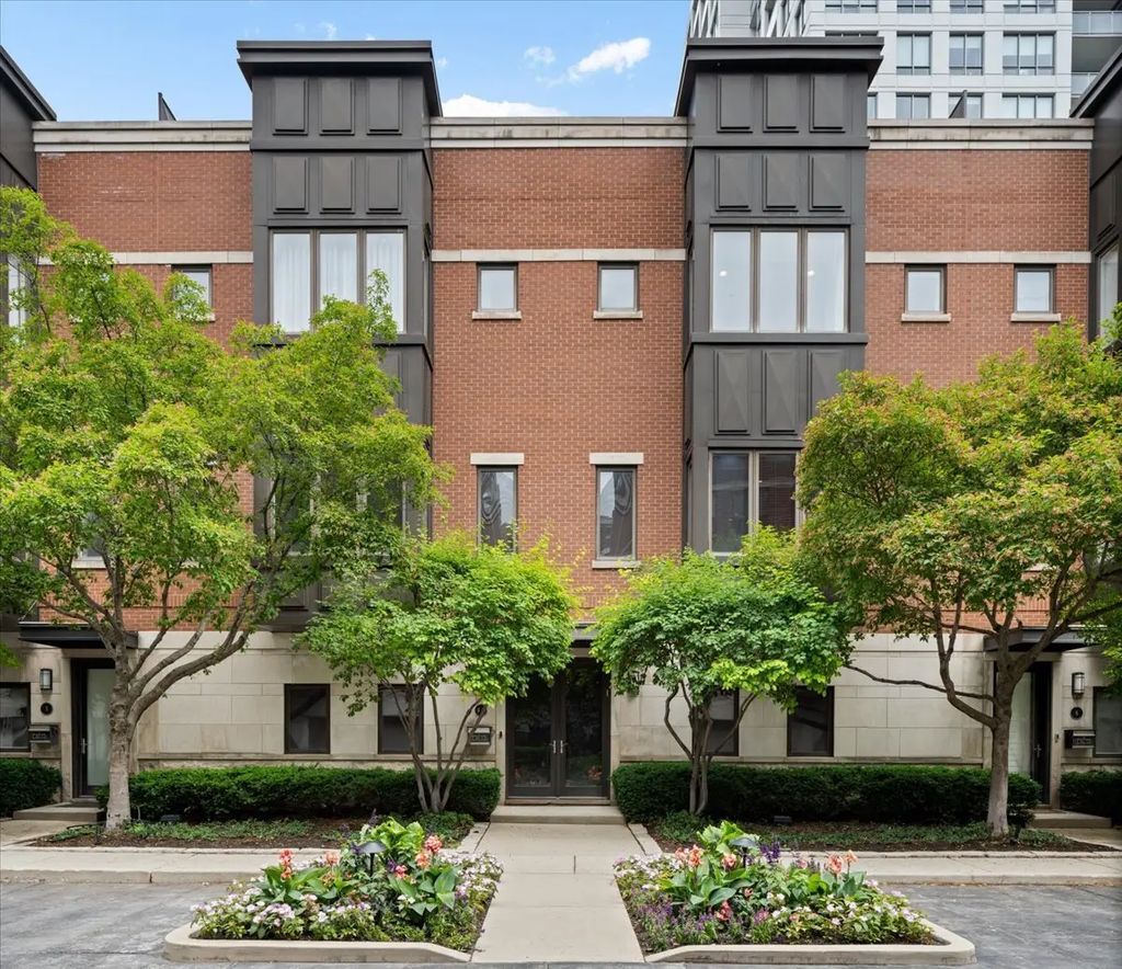 460 W Superior Street 4-5, Chicago
