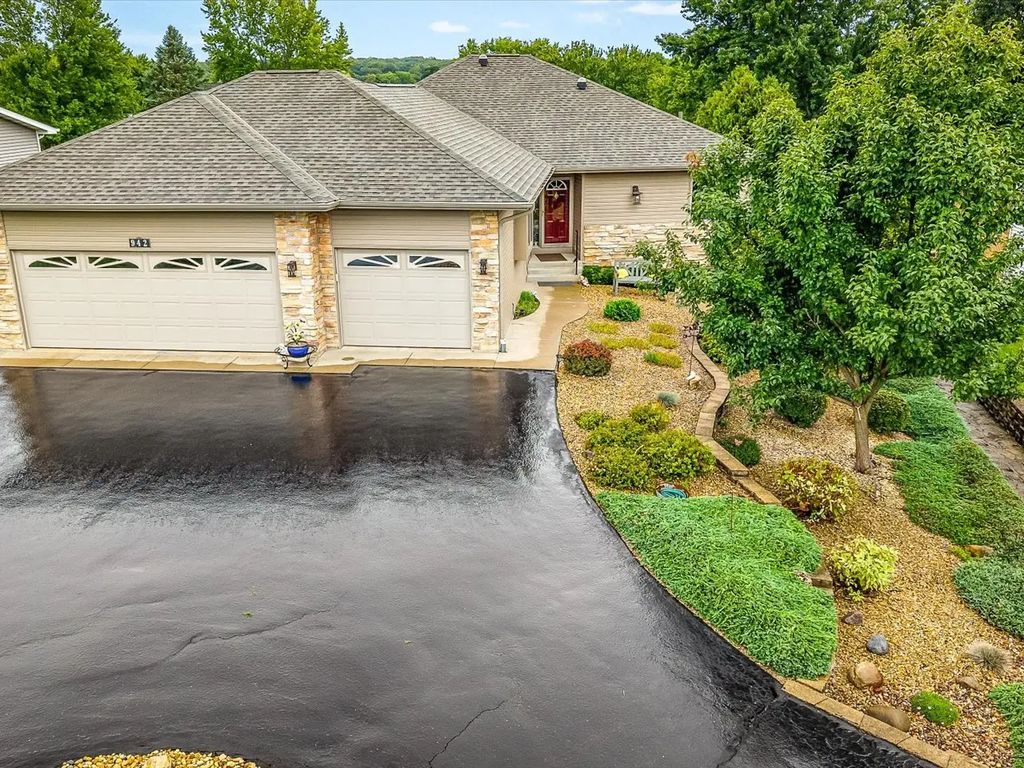 942 Lake Summerset Road, Davis