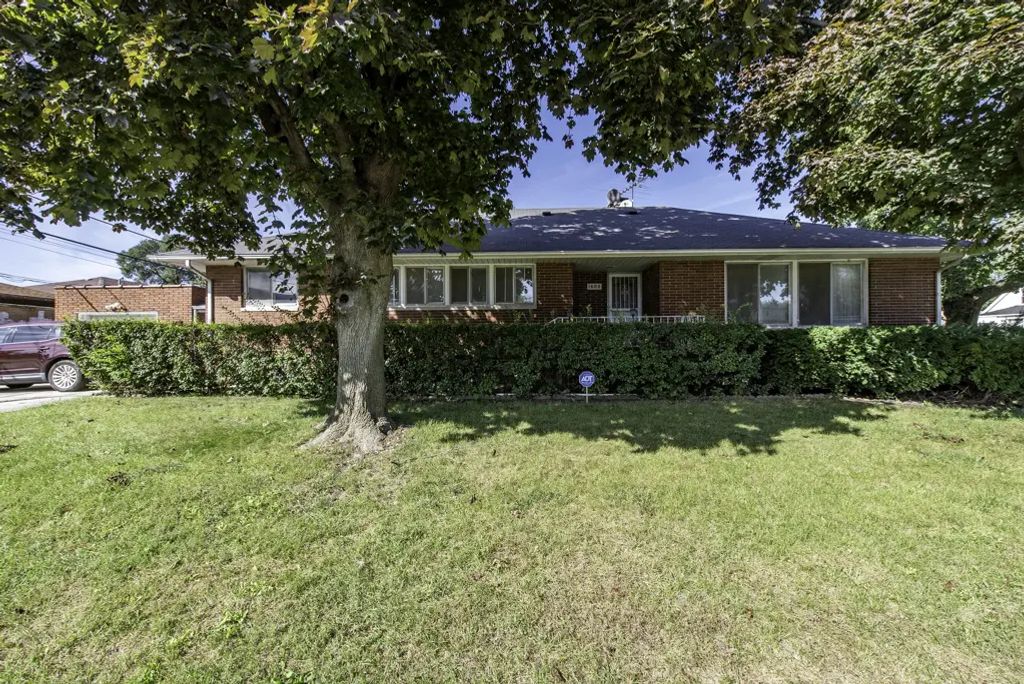 1600 17th Street, North Chicago