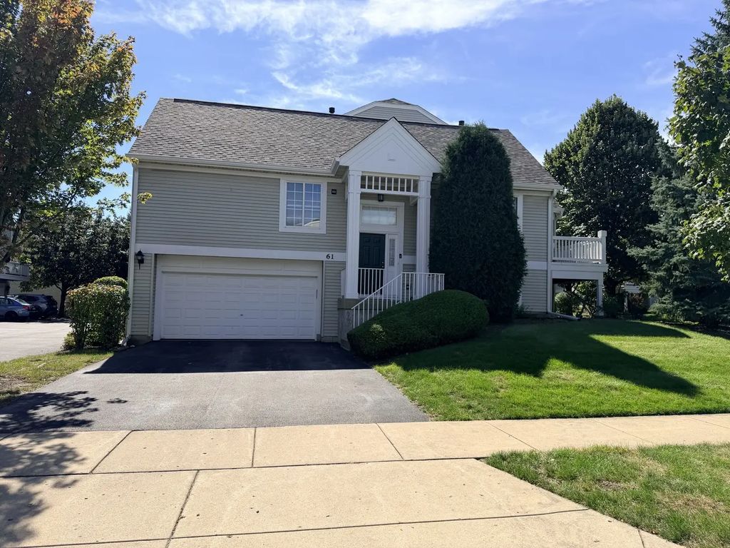 61 Cantal Court, Wheeling
