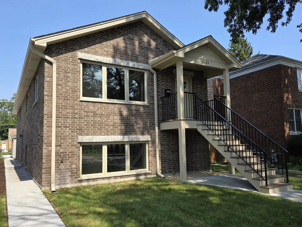6529 28th Place, Berwyn
