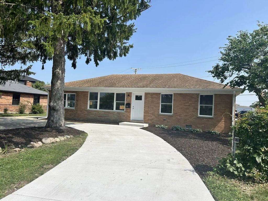 8331 W Gunnison Street, Norridge