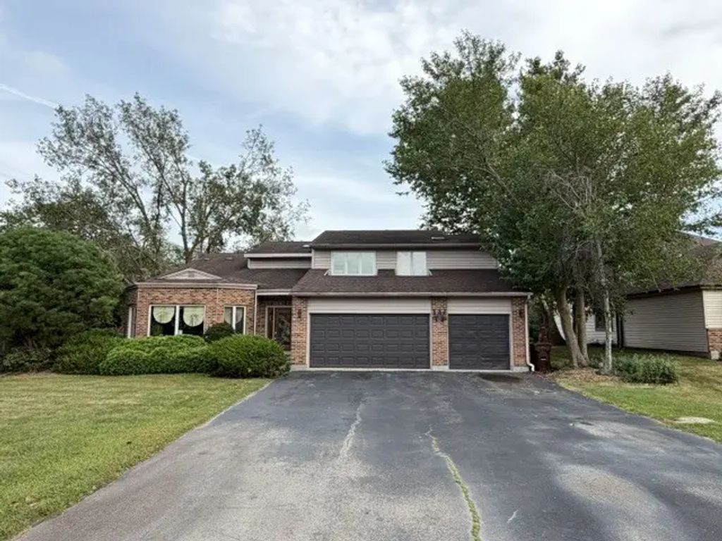 20835 London Drive, Olympia Fields