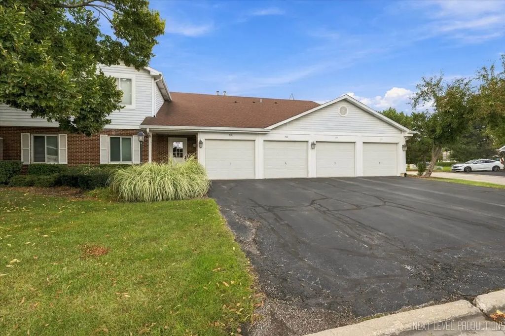 308 Primrose Court 308, Aurora